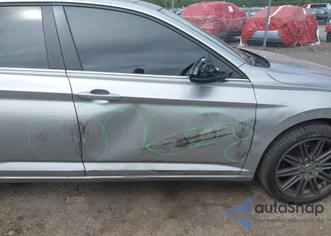 2019 Volkswagen Jetta 1.4T R-Line/1.4T S/1.4T Se z USA, uszkodzony, nr VIN 3VWC57BU0KM169732